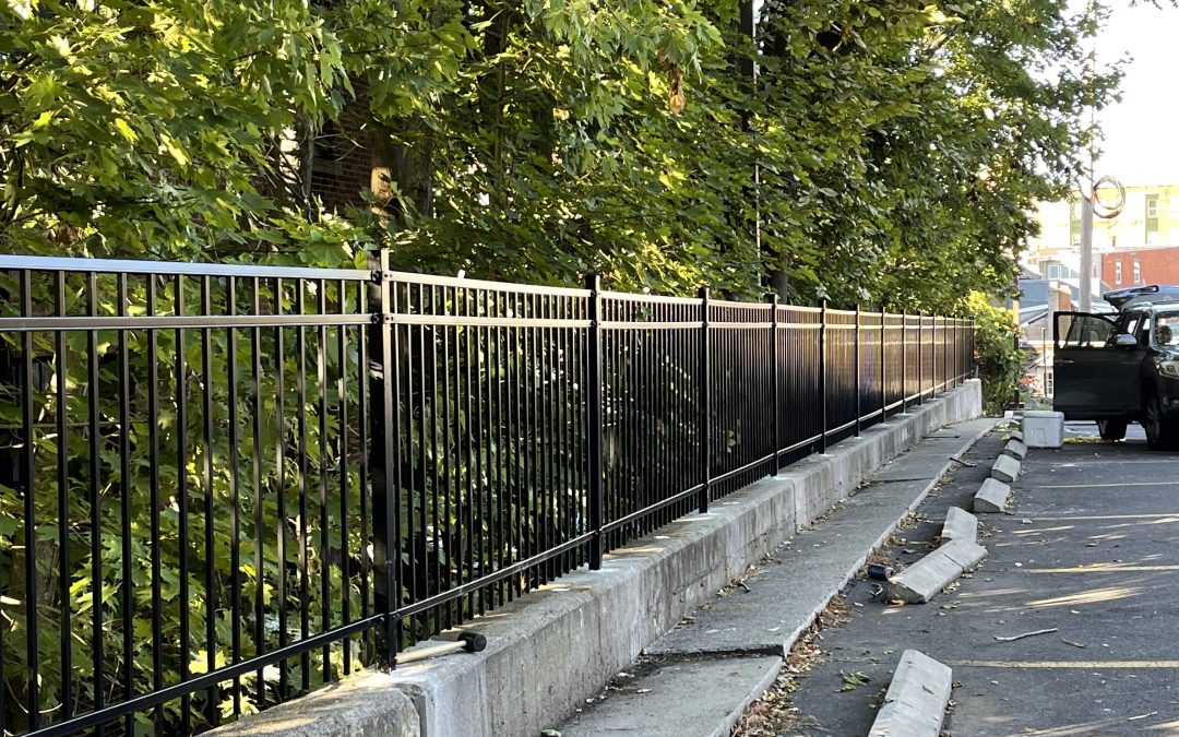 Black-ornamental-steel-Seacoast-3-rail-fence