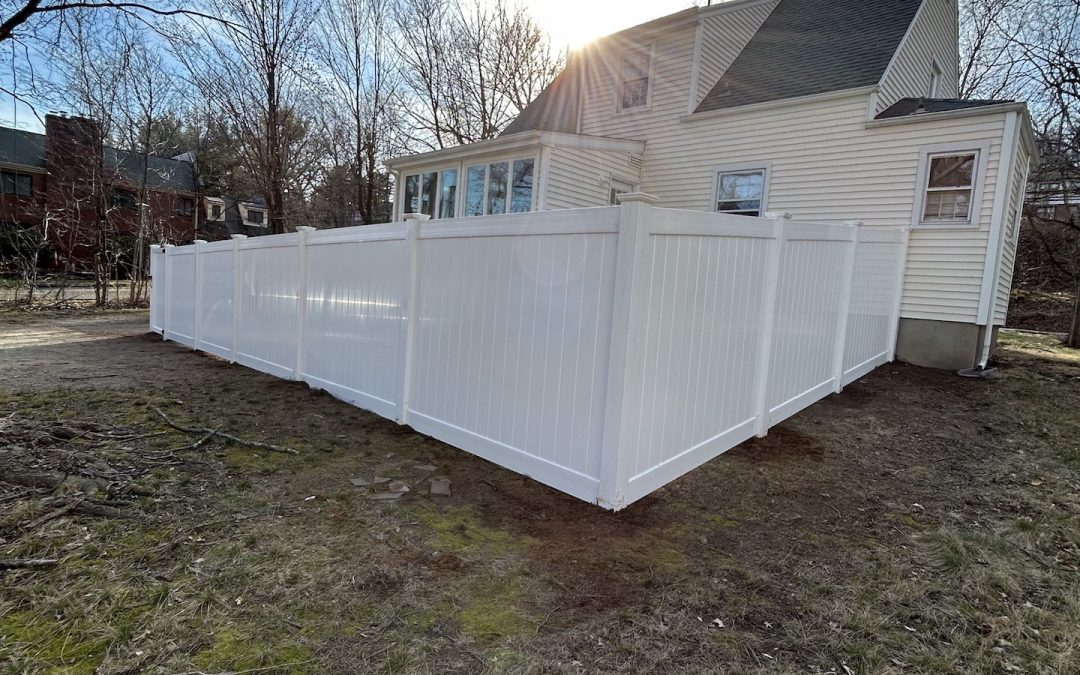 White -Suburban-PVC-privacy-fence